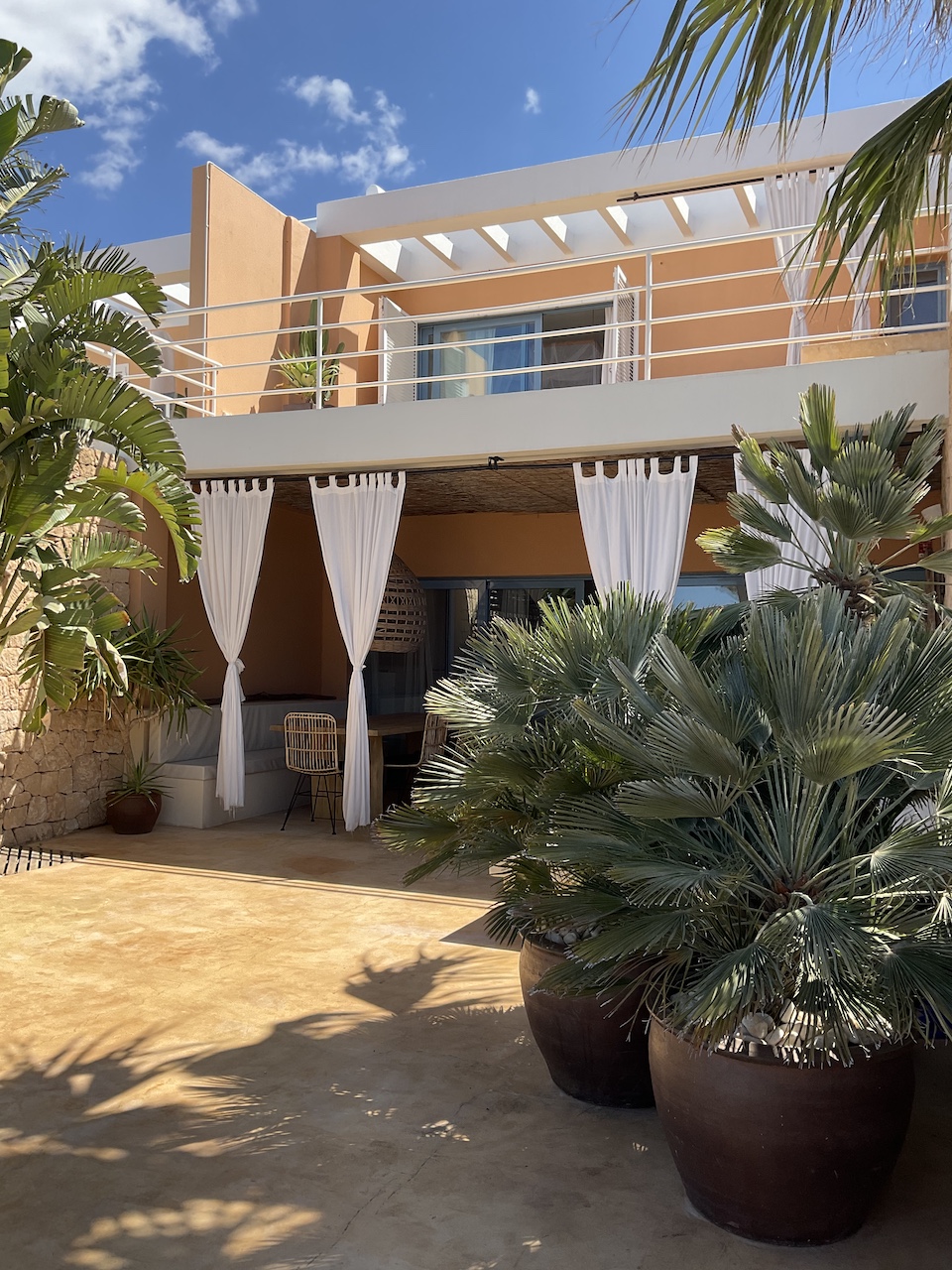 Resa estates huis huren for rent Cala Tarida House.jpg